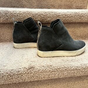 Dolce Vita Booties, Charcoal Gray, size 6.5